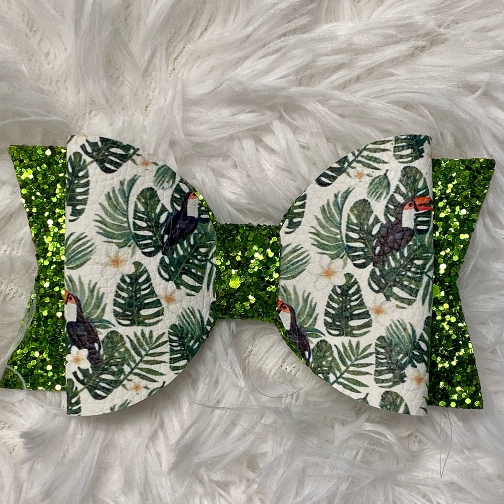 🌸3/$10🌸 Toucan Bow